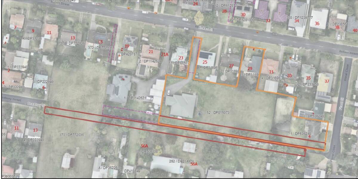 A map showing the proposed site in orange and the road link between Floral Close and Bradbury Street in red. 