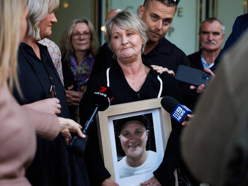 Cheryl Roberts said she felt her son's life was treated like it had no worth. (Paul Braven/AAP PHOTOS)